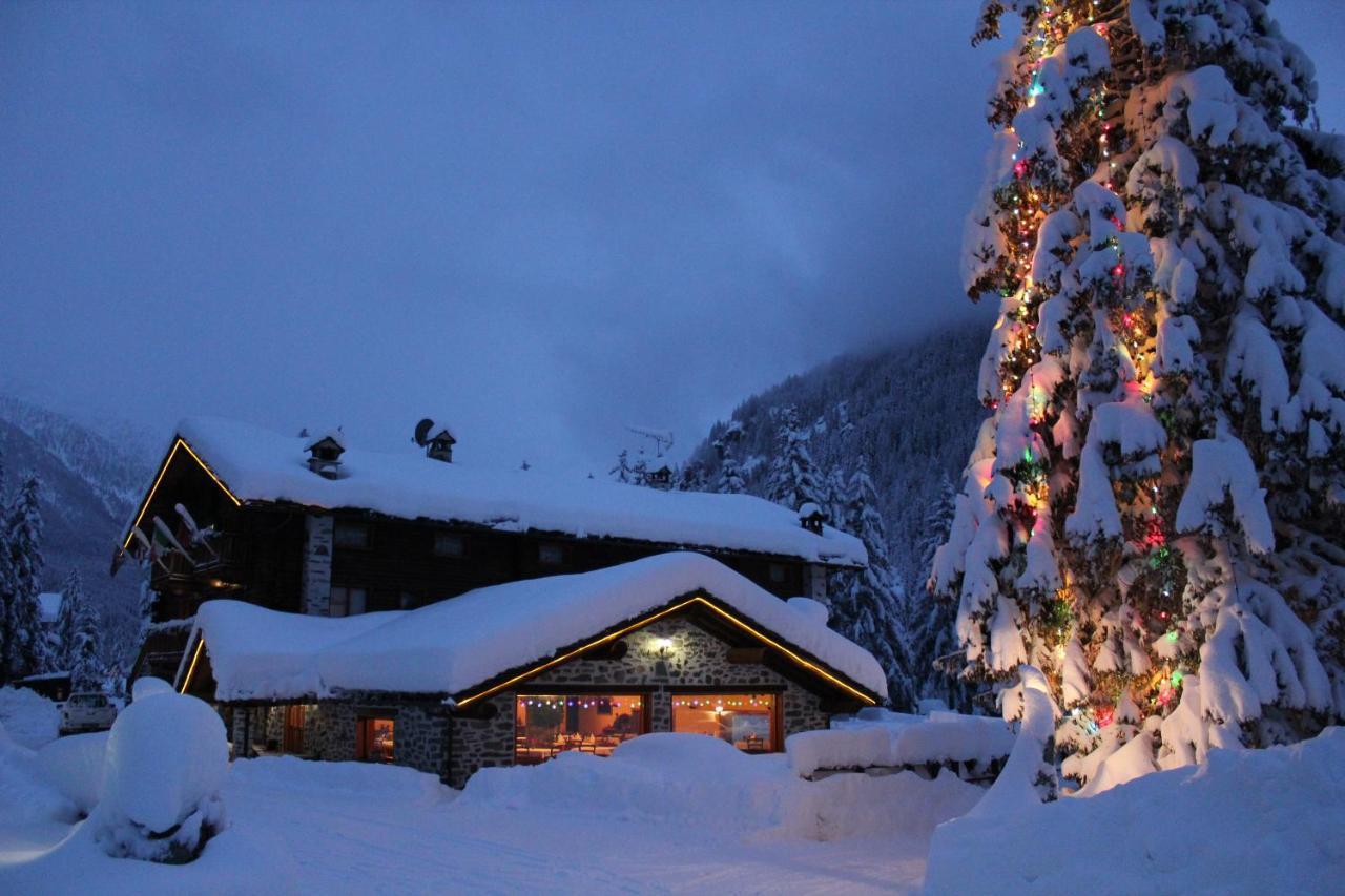 Hotel Petit Tournalin Champoluc Exterior foto