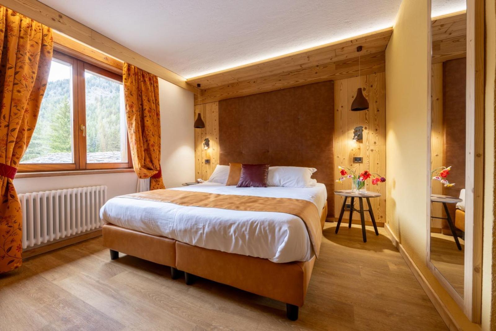 Hotel Petit Tournalin Champoluc Exterior foto